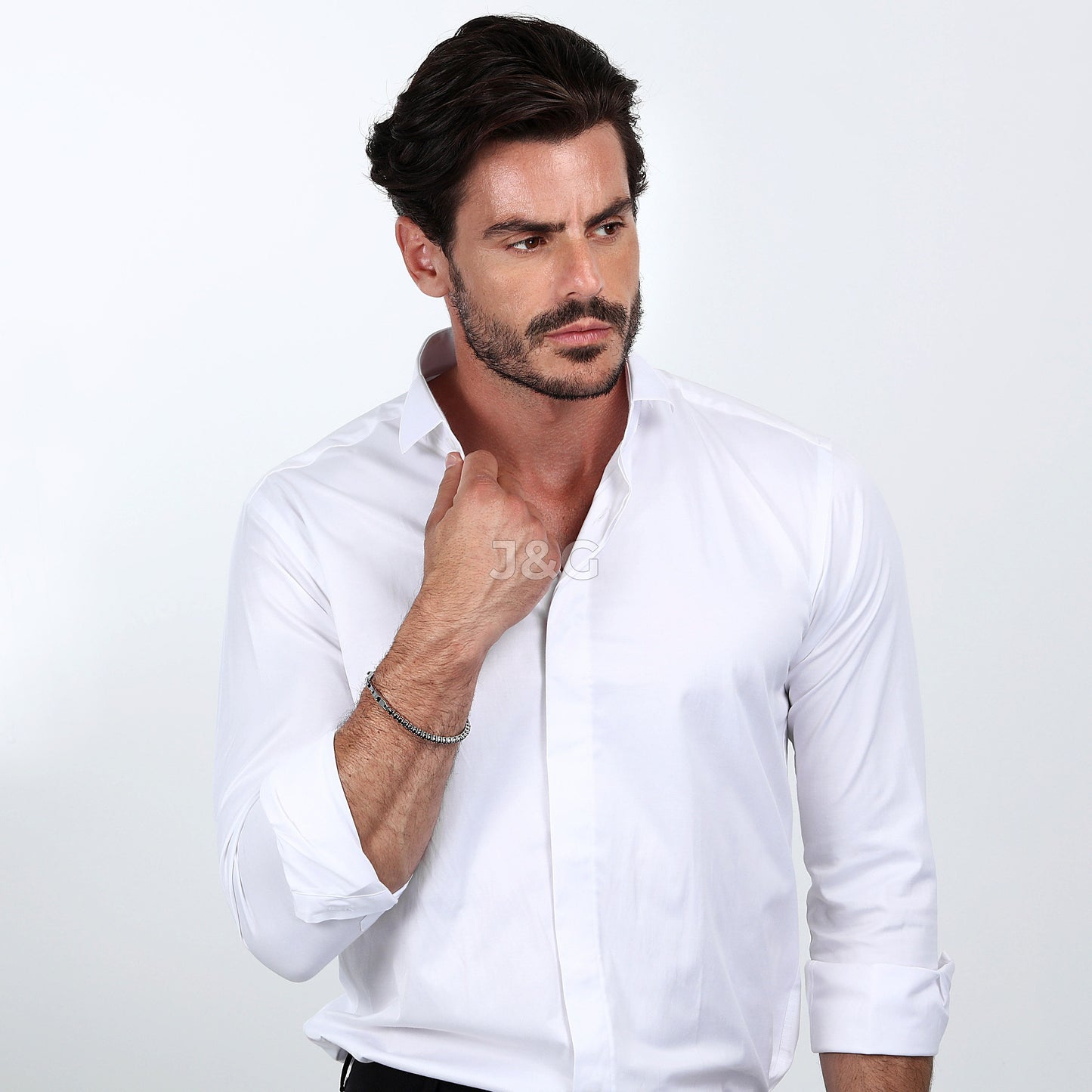 Maserati Jewels Male JM222AVC04-. A brand-new Maserati Jewels watch. Front view. - view 4