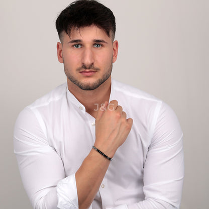 Maserati Jewels Male JM521ATY10-. A brand-new Maserati Jewels watch. Angled view. - view 4