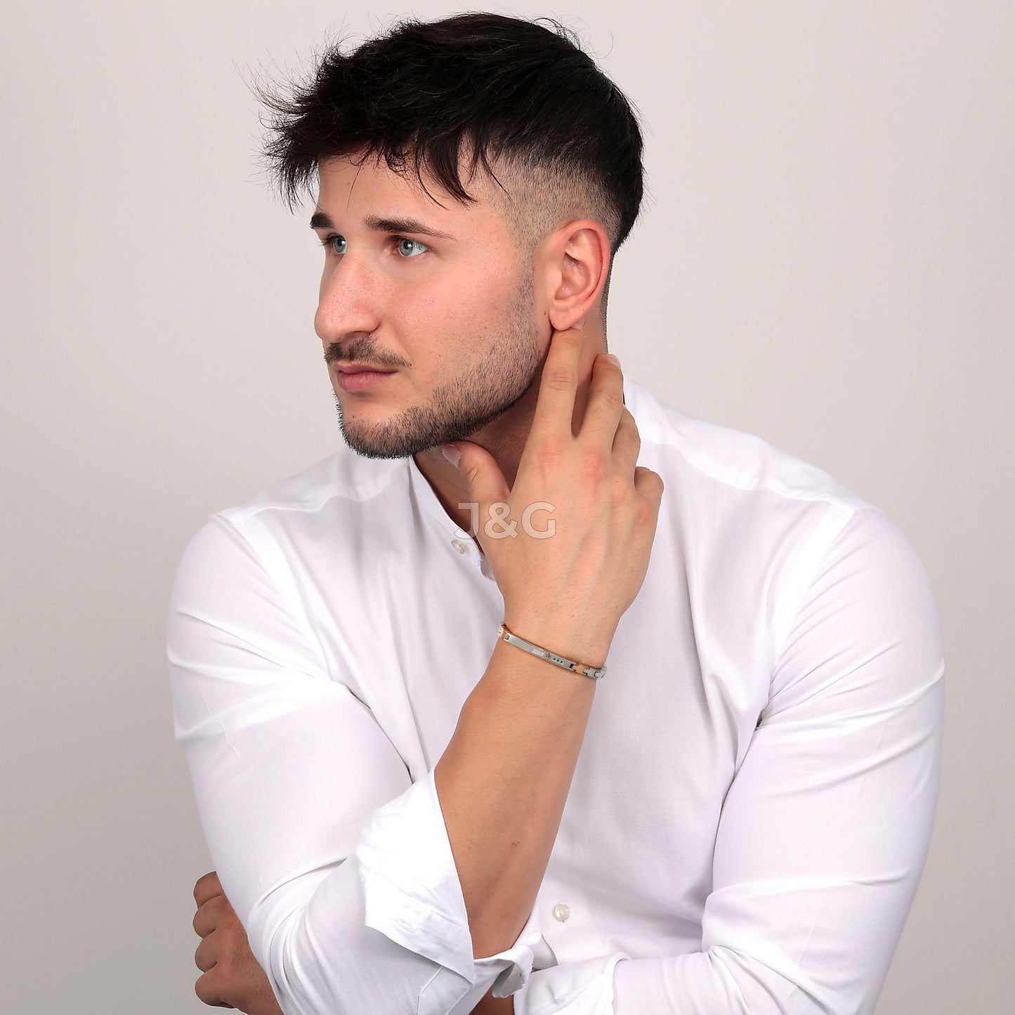 Maserati Jewels Male JM521ATY11-. A brand-new Maserati Jewels watch. Angled view. - view 4