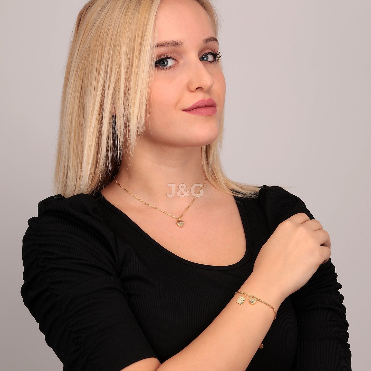 Morellato Abbraccio Female SAUB19-. A brand-new Morellato Abbraccio watch. Front view. - view 4