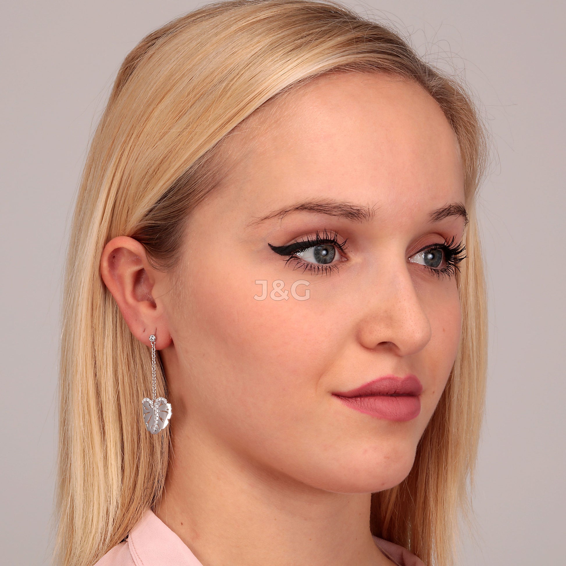 Morellato Abbraccio Female SAUE03-. A brand-new Morellato Abbraccio watch. Angled view. - view 4