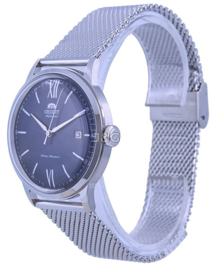 Orient Bambino Automatic movement White Stainless steel Male RA-AC0019L10B. A brand-new Orient Bambino watch featuring a White dial and a Stainless steel strap. Angled view. - view 2