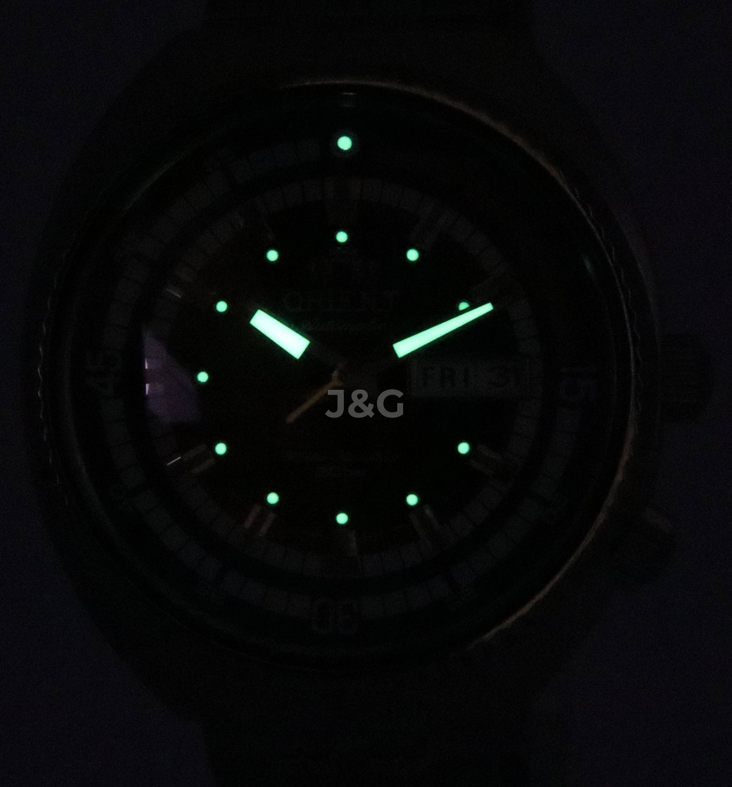 Orient Classic Automatic movement Black Stainless steel Male RA-AA0E05B19B. A brand-new Orient Classic watch featuring a Black dial and a Stainless steel strap. Front view. - view 2