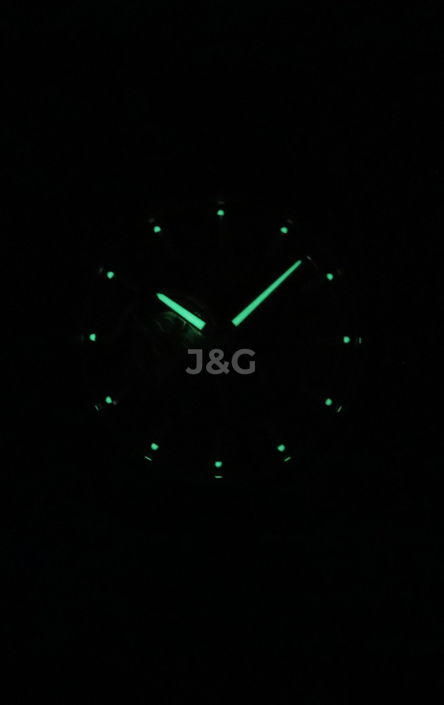 Orient Contemporary Automatic movement White Stainless steel Male RA-AR0010R. A brand-new Orient Contemporary watch featuring a White dial and a Stainless steel strap. Side view. - view 2