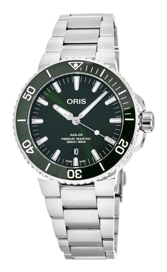 Oris Aquis Stainless Steel Green Dial Automatic Diver's 01. A brand-new Oris Aquis watch featuring a Green dial and a Stainless steel strap. Front view.