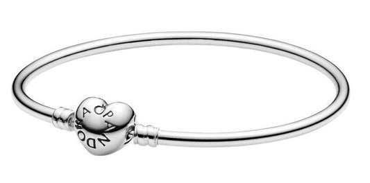 Pandora Moments Heart Clasp Bangle Bracelet 596268-17 For. A brand-new PANDORA watch. Angled view.