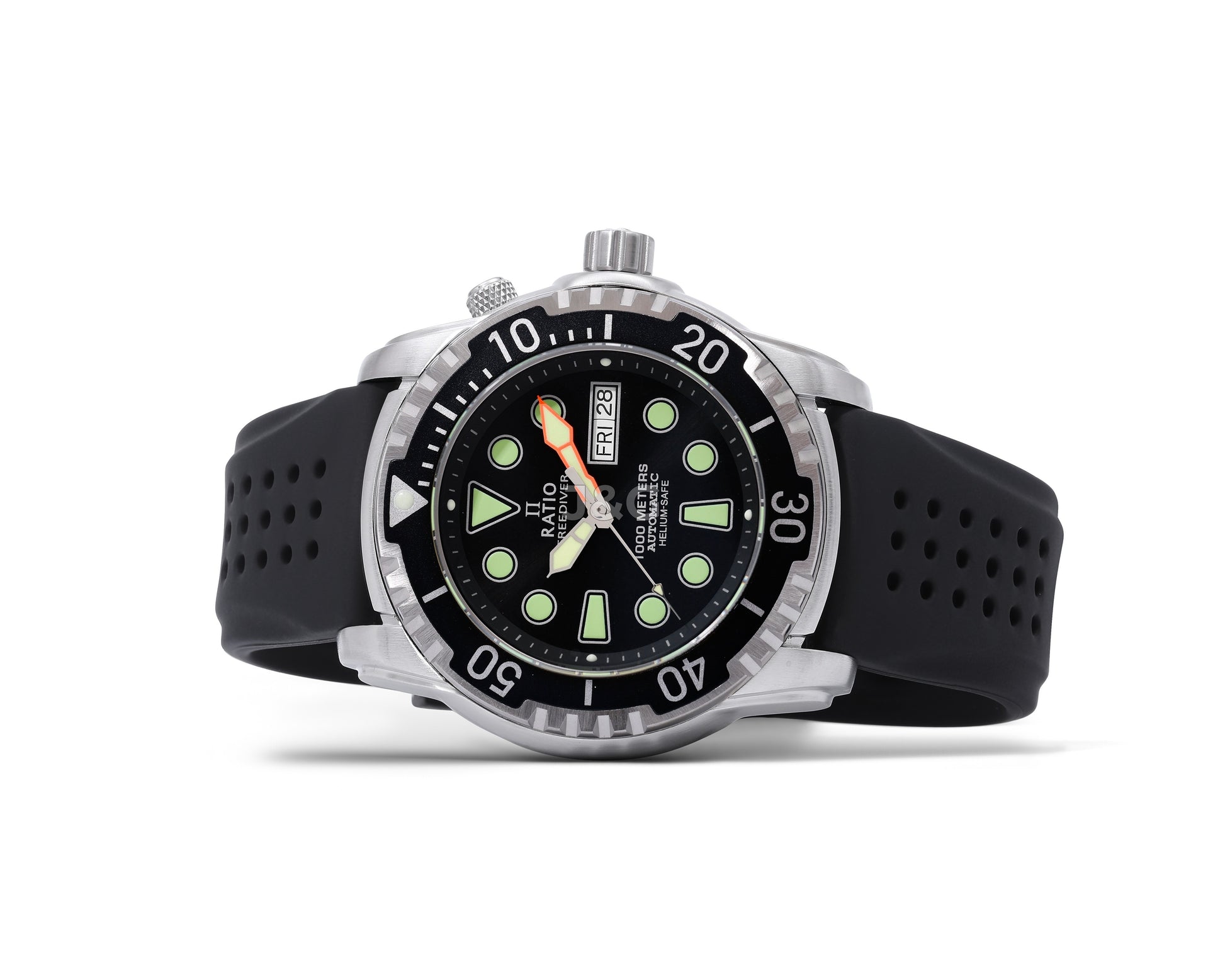RATIO FreeDiver Automatic movement Black Male 1068HA90-34VA-BLK-V02. A brand-new RATIO FreeDiver watch featuring a Black dial. Angled view. - view 5