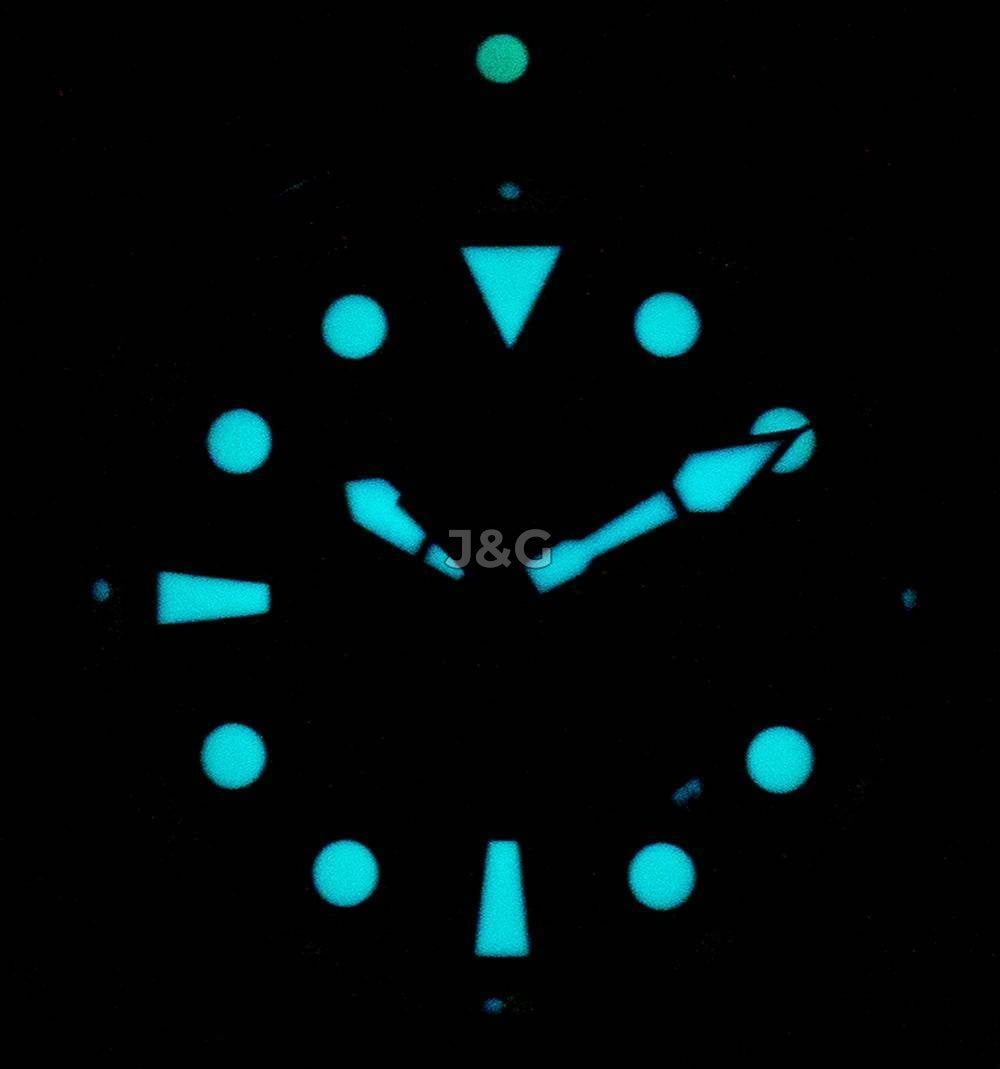 RATIO FreeDiver Automatic movement Black Stainless steel Male 1068HA96-34VA-YLW. A brand-new RATIO FreeDiver watch featuring a Black dial and a Stainless steel strap. Angled view. - view 2