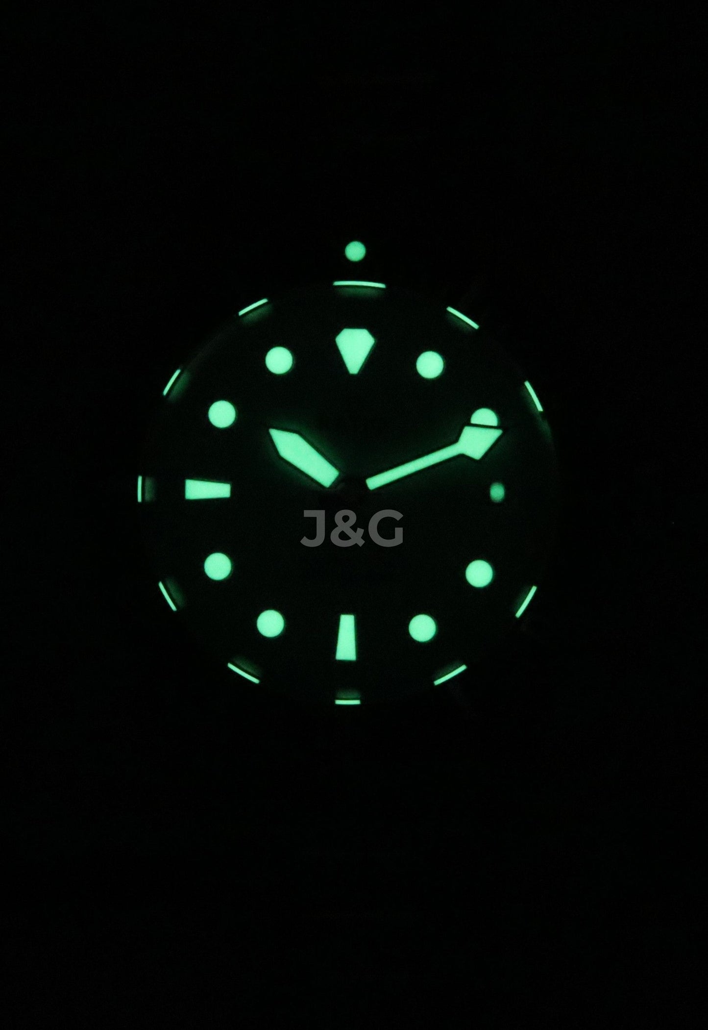 RATIO FreeDiver Automatic movement Green Stainless steel Male RTF049. A brand-new RATIO FreeDiver watch featuring a Green dial and a Stainless steel strap. Front view. - view 2