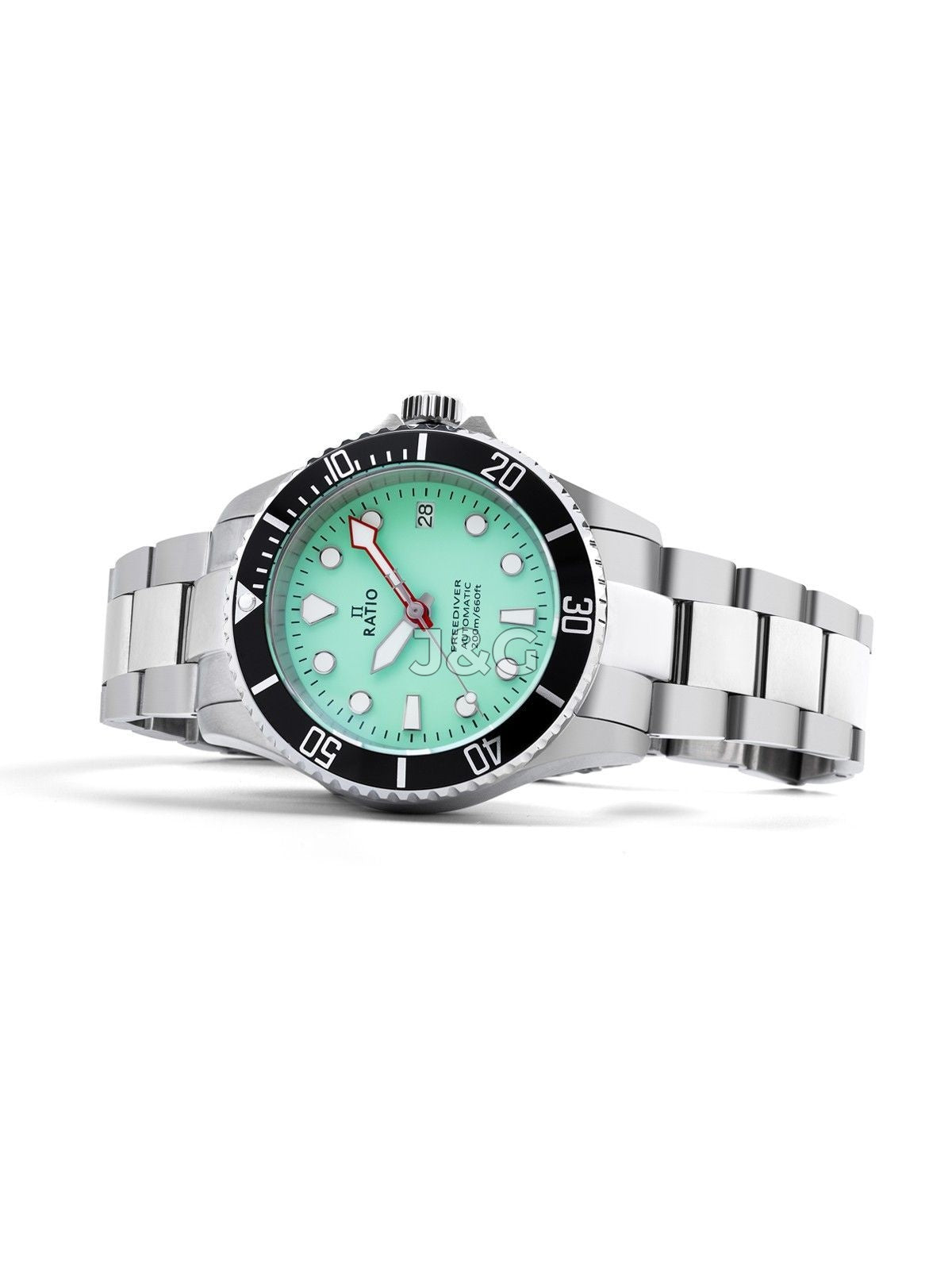 RATIO FreeDiver Automatic movement Green Stainless steel Male RTF049. A brand-new RATIO FreeDiver watch featuring a Green dial and a Stainless steel strap. Front view. - view 5