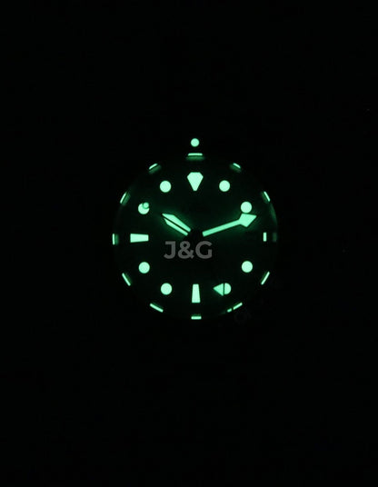 RATIO FreeDiver Automatic movement Green Stainless steel Male RTF059. A brand-new RATIO FreeDiver watch featuring a Green dial and a Stainless steel strap. Angled view. - view 3