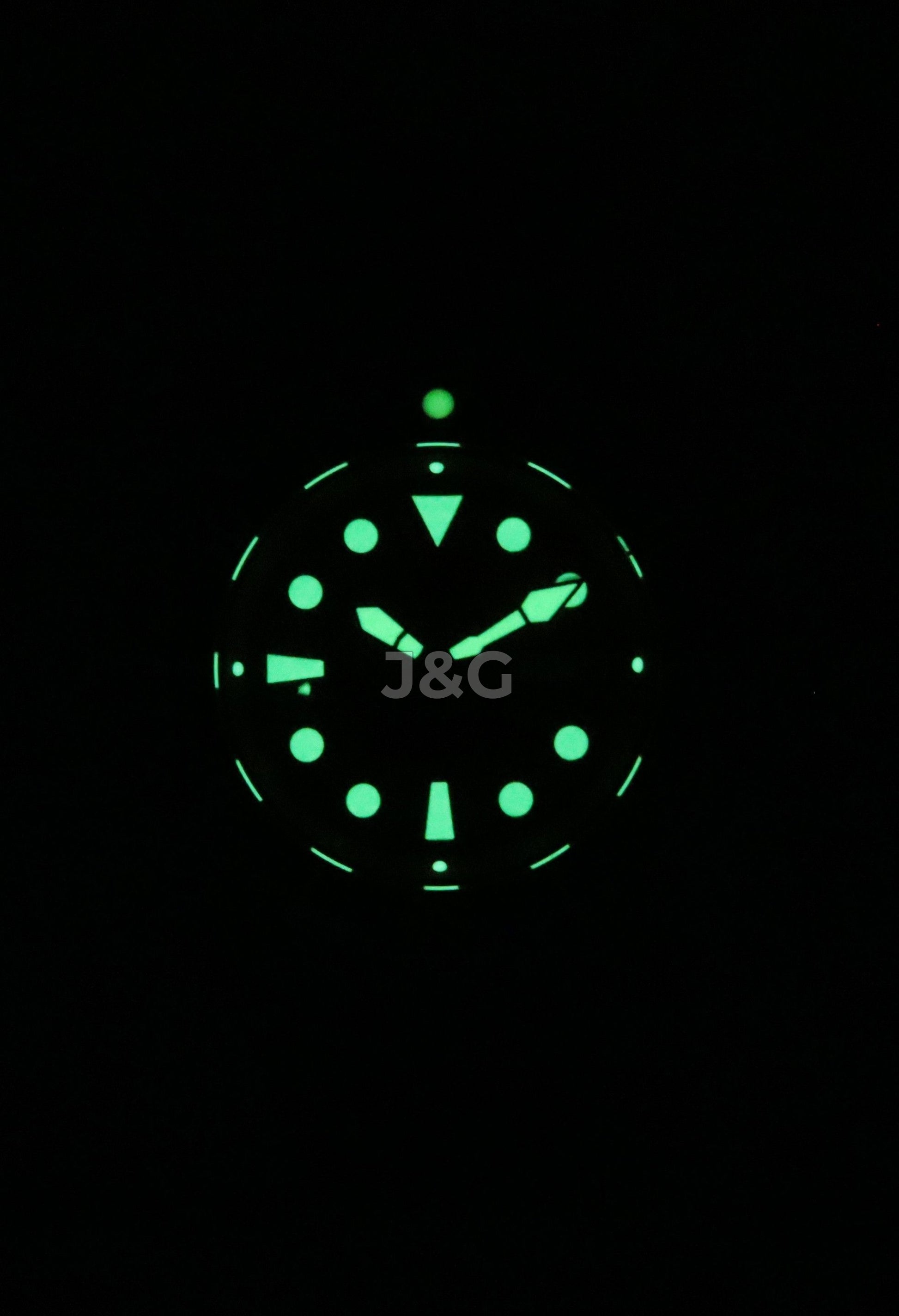 RATIO FreeDiver Automatic movement Orange Male 1068HA90-34VA-ORG-V02. A brand-new RATIO FreeDiver watch featuring a Orange dial. Angled view. - view 2