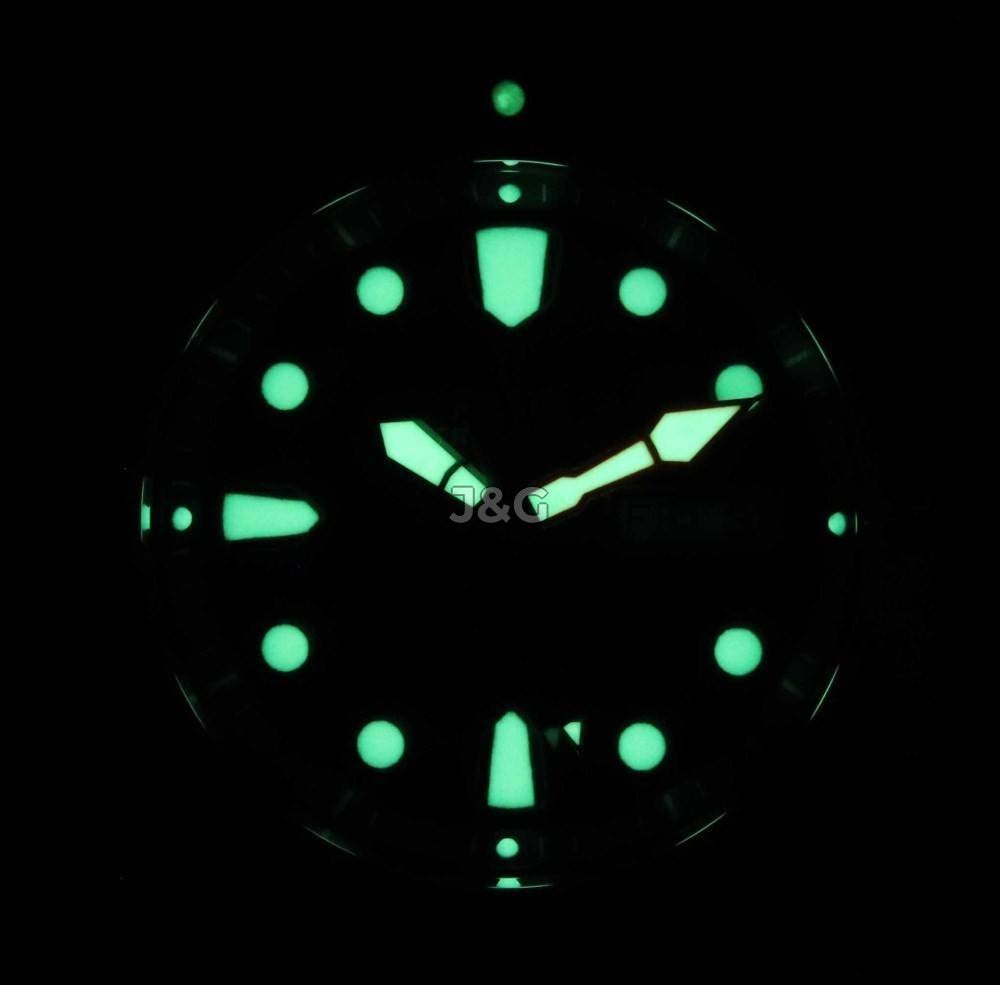 RATIO FreeDiver Date display Black Stainless steel Male 1050MD93-02V-BLK. A brand-new RATIO FreeDiver watch featuring a Black dial and a Stainless steel strap. Front view. - view 2