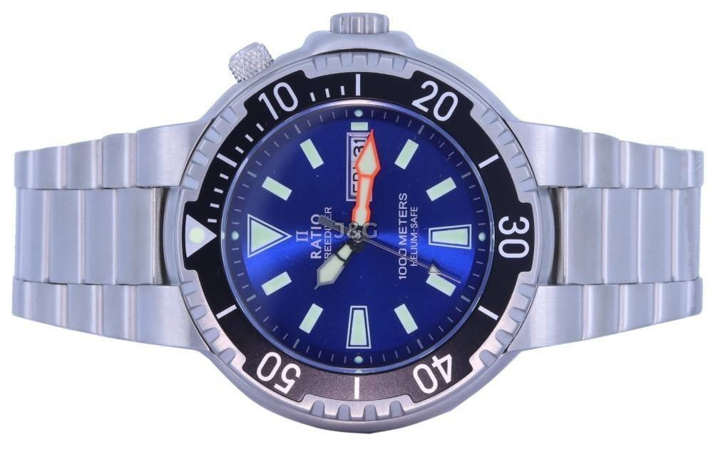 RATIO FreeDiver Date display Blue Stainless steel Male 1050HA93-12V-BLU. A brand-new RATIO FreeDiver watch featuring a Blue dial and a Stainless steel strap. Angled view. - view 5