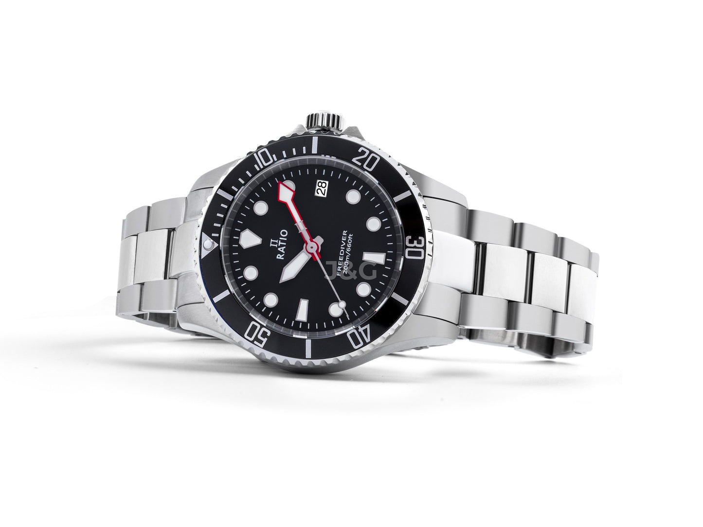 RATIO FreeDiver Quartz movement Black Stainless steel Male RTF031. A brand-new RATIO FreeDiver watch featuring a Black dial and a Stainless steel strap. Side view. - view 3