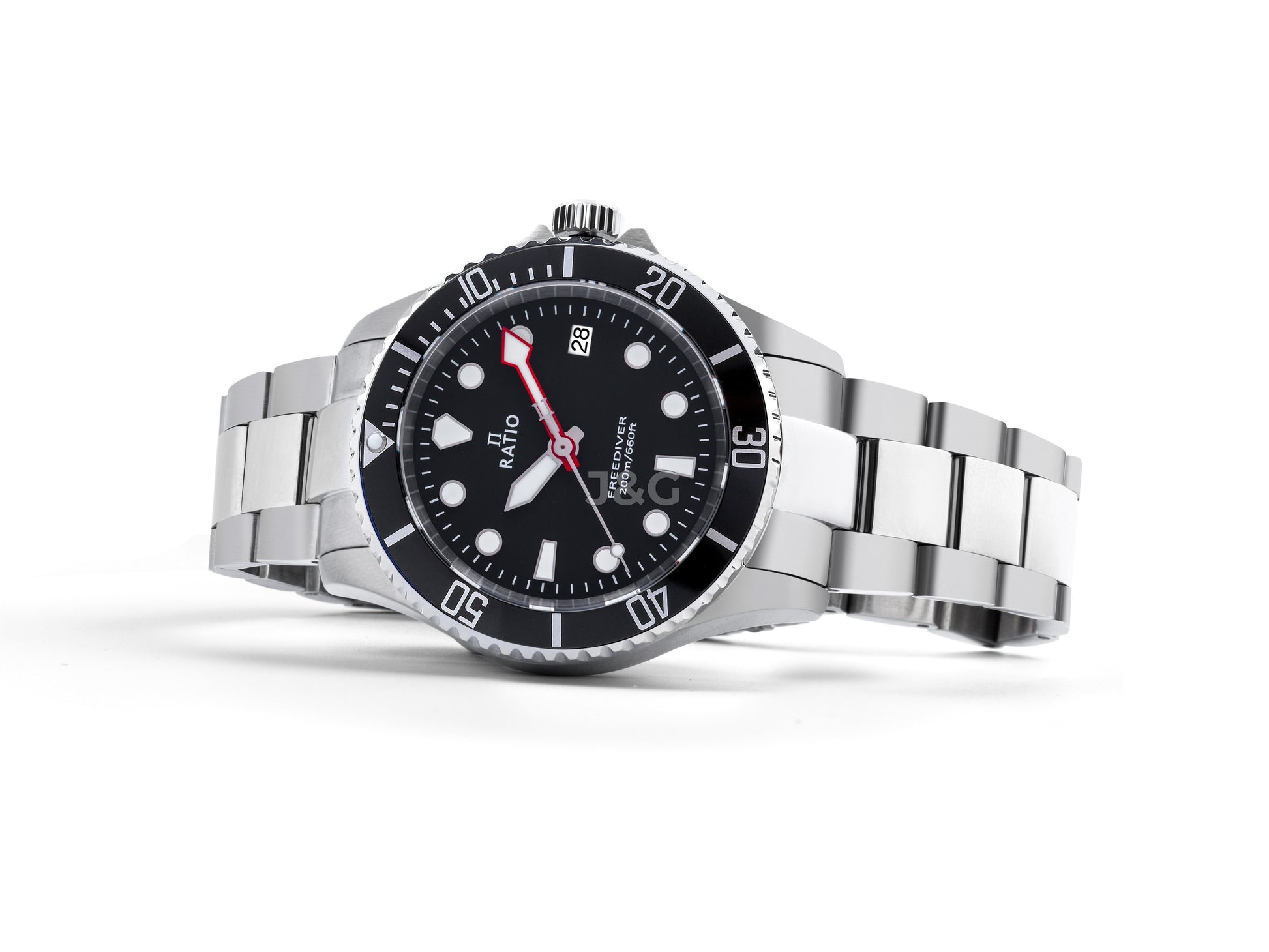 RATIO FreeDiver Quartz movement Black Stainless steel Male RTF031. A brand-new RATIO FreeDiver watch featuring a Black dial and a Stainless steel strap. Side view. - view 3