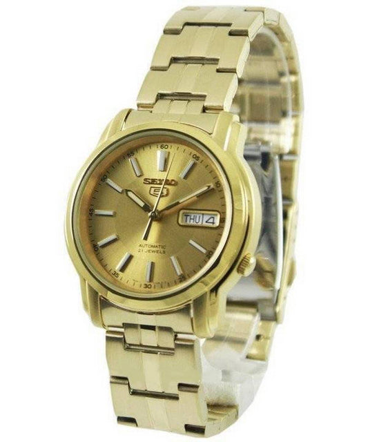 Seiko 5 Automatic 21 Jewels SNKL86 SNKL86K Water Resistant. A brand-new Seiko watch featuring a Stainless steel strap. Angled view.