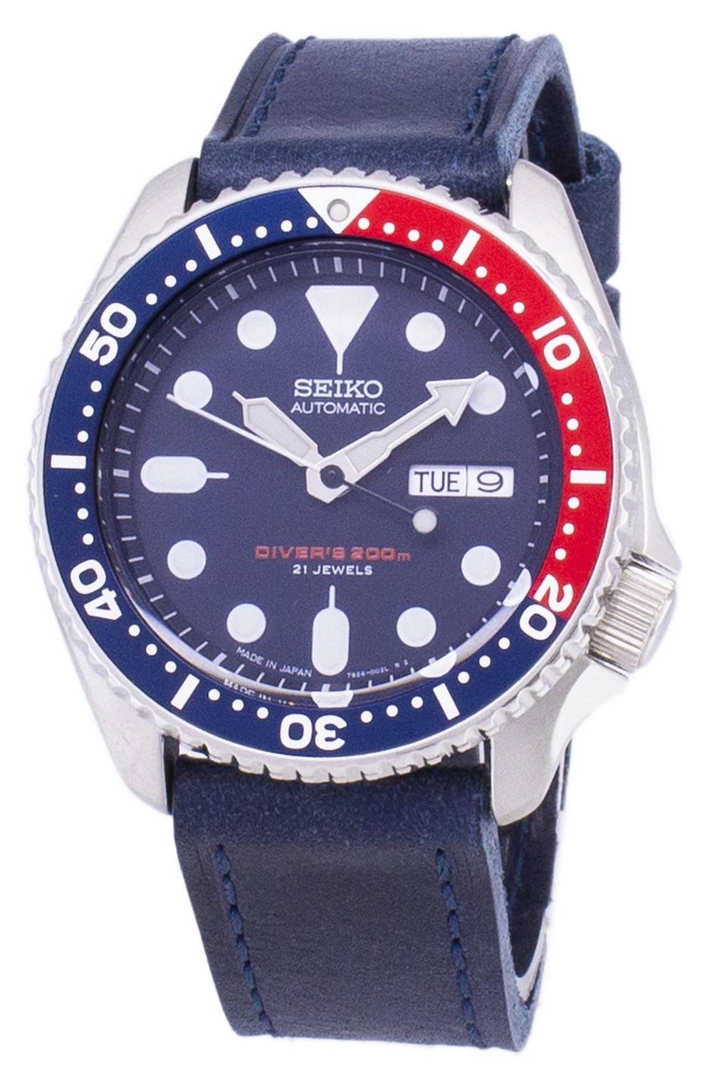 Seiko Automatic Diver's 200M Dark Blue Leather Strap. A brand-new Seiko watch featuring a Leather strap. Front view.