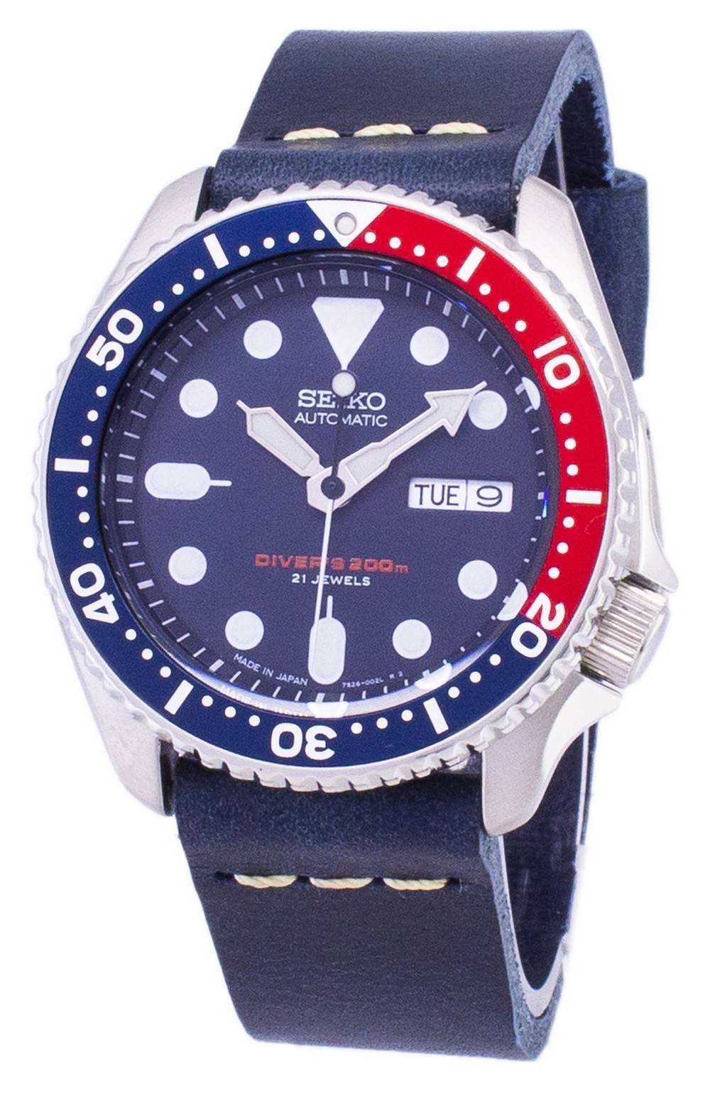 Seiko Automatic Diver's 200M Dark Blue Leather Strap. A brand-new Seiko watch featuring a Leather strap. Angled view.