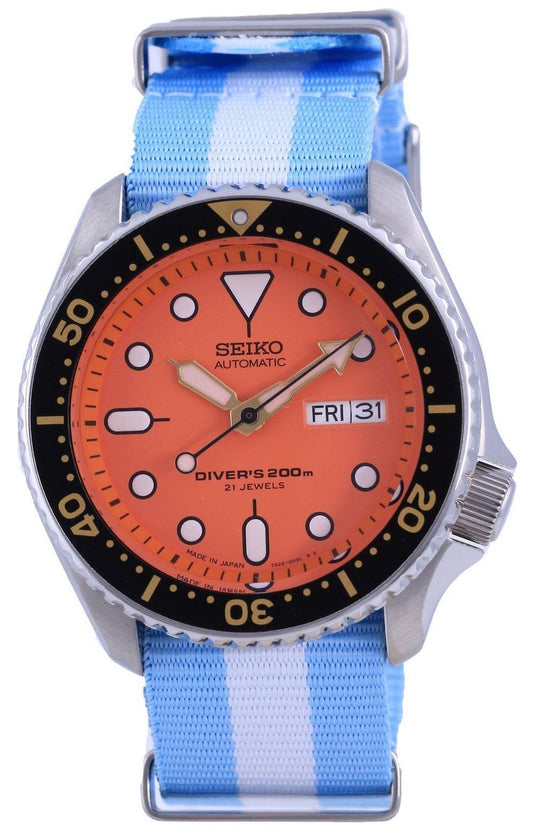 Seiko Automatic Diver's Japan Made Polyester 200M. A brand-new Seiko watch featuring a Stainless steel strap. Front view.