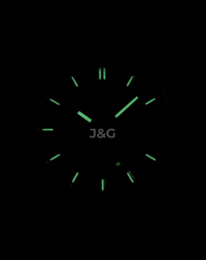 Seiko 5 Sports Automatic movement Black Stainless steel Male SNK615K1. A brand-new Seiko 5 Sports watch featuring a Black dial and a Stainless steel strap. Side view. - view 2