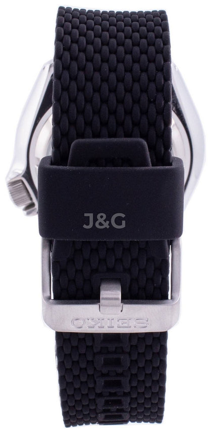 Seiko 5 Sports Automatic movement White Silicone Male SRPD71K2. A brand-new Seiko 5 Sports watch featuring a White dial and a Silicone strap. Front view. - view 4