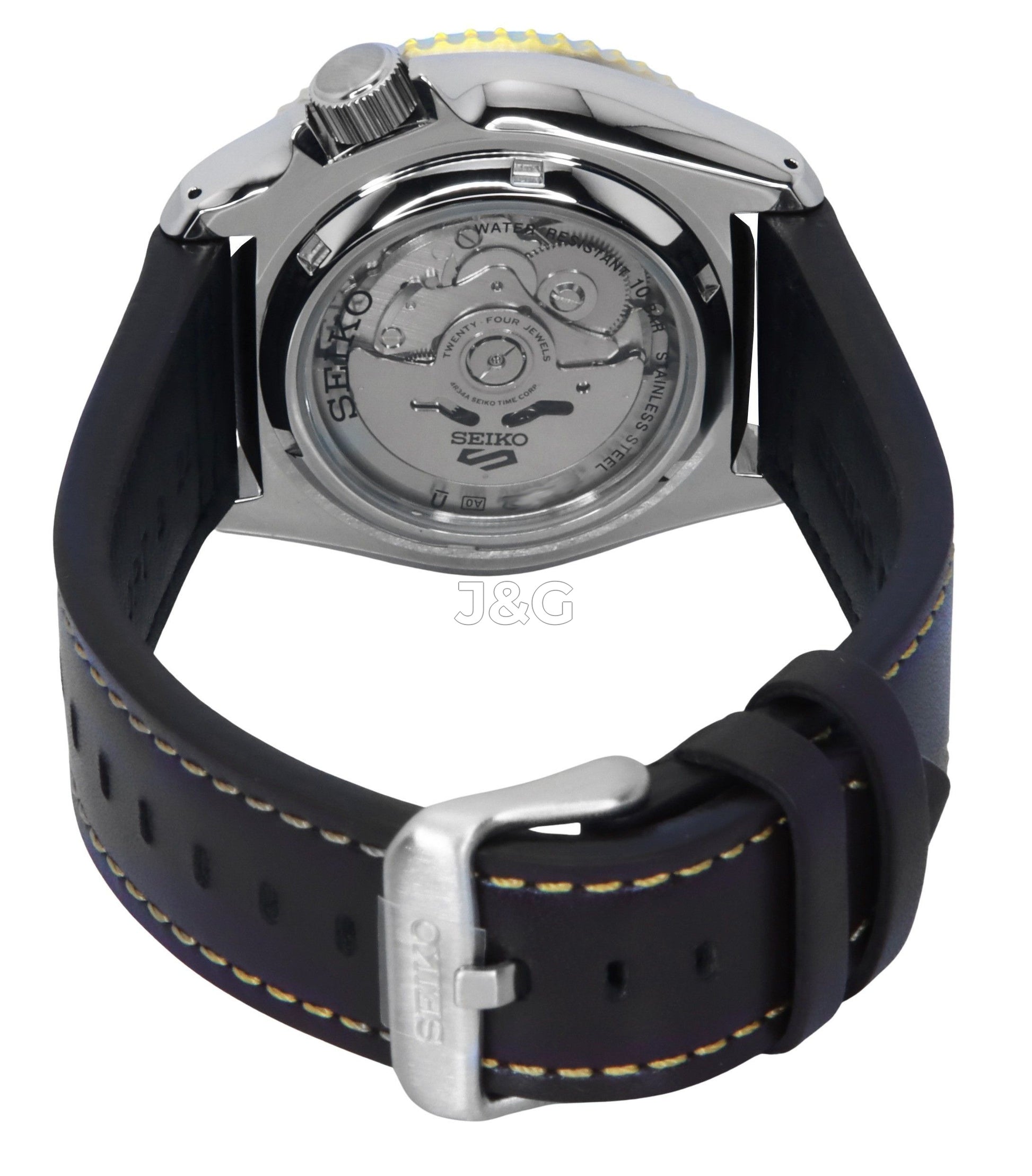 Seiko 5 Sports SKX Automatic movement Black Leather Male SSK036K1. A brand-new Seiko 5 Sports watch featuring a Black dial and a Leather strap. Angled view. - view 4