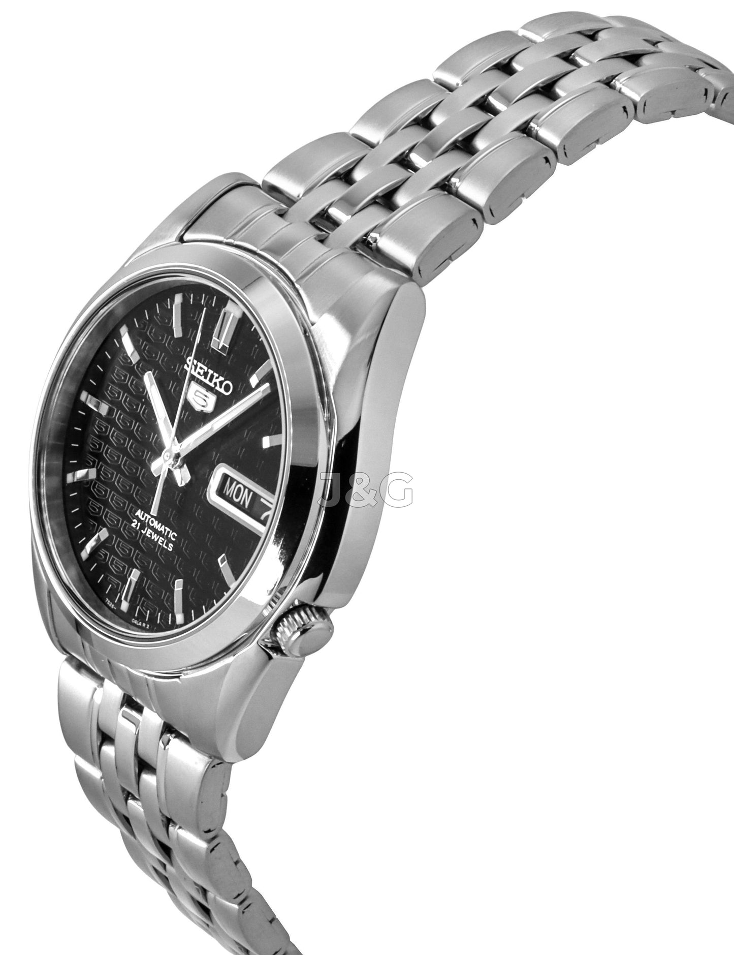 Seiko Automatic movement Black Stainless steel Male SNK361K1. A brand-new Seiko watch featuring a Black dial and a Stainless steel strap. Angled view. - view 3