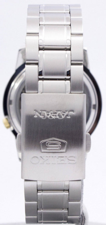 Seiko Automatic movement Black Stainless steel Male SNKK11J1. A brand-new Seiko watch featuring a Black dial and a Stainless steel strap. Angled view. - view 4