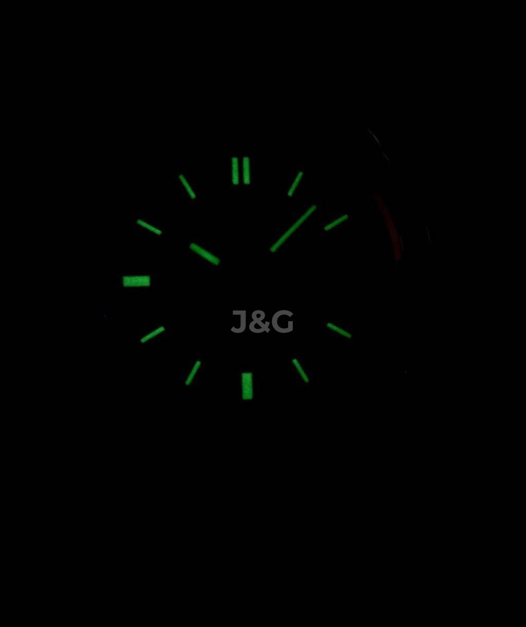 Seiko Automatic movement Black Stainless steel Male SNKK22J1. A brand-new Seiko watch featuring a Black dial and a Stainless steel strap. Angled view. - view 2