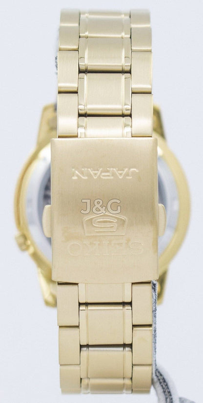 Seiko Automatic movement Black Stainless steel Male SNKK22J1. A brand-new Seiko watch featuring a Black dial and a Stainless steel strap. Angled view. - view 4