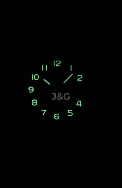 Seiko Automatic movement Black Stainless steel Male SNKK35J1. A brand-new Seiko watch featuring a Black dial and a Stainless steel strap. Front view. - view 2