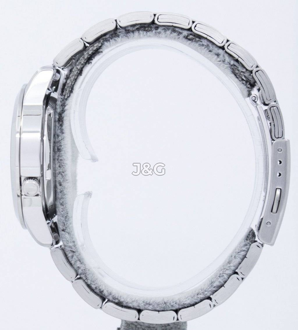 Seiko Automatic movement Black Stainless steel Male SNKK35J1. A brand-new Seiko watch featuring a Black dial and a Stainless steel strap. Front view. - view 3