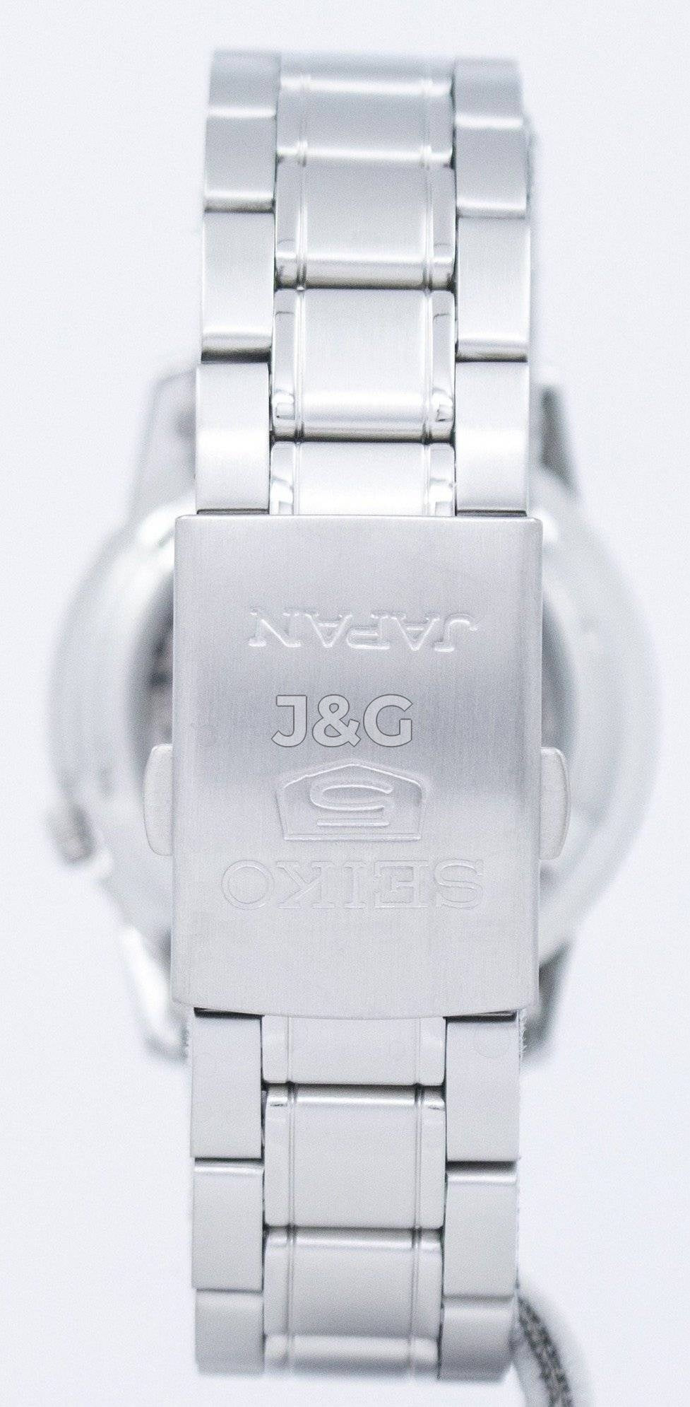 Seiko Automatic movement Black Stainless steel Male SNKK35J1. A brand-new Seiko watch featuring a Black dial and a Stainless steel strap. Front view. - view 4