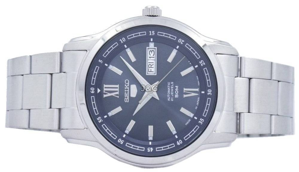 Seiko Automatic movement Black Stainless steel Male SNKP17J1. A brand-new Seiko watch featuring a Black dial and a Stainless steel strap. Angled view. - view 5