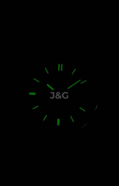 Seiko Automatic movement Black Stainless steel Male SNXS79J1. A brand-new Seiko watch featuring a Black dial and a Stainless steel strap. Angled view. - view 2