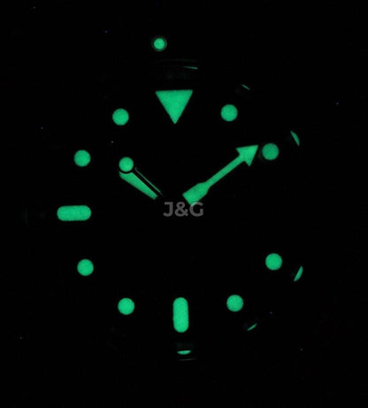 Seiko Automatic movement Blue Male SKX009J1-var-NATO23. A brand-new Seiko watch featuring a Blue dial. Front view. - view 2