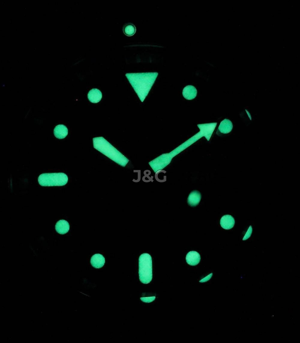 Seiko Automatic movement Blue Male SKX009J1-var-NATO29. A brand-new Seiko watch featuring a Blue dial. Front view. - view 2