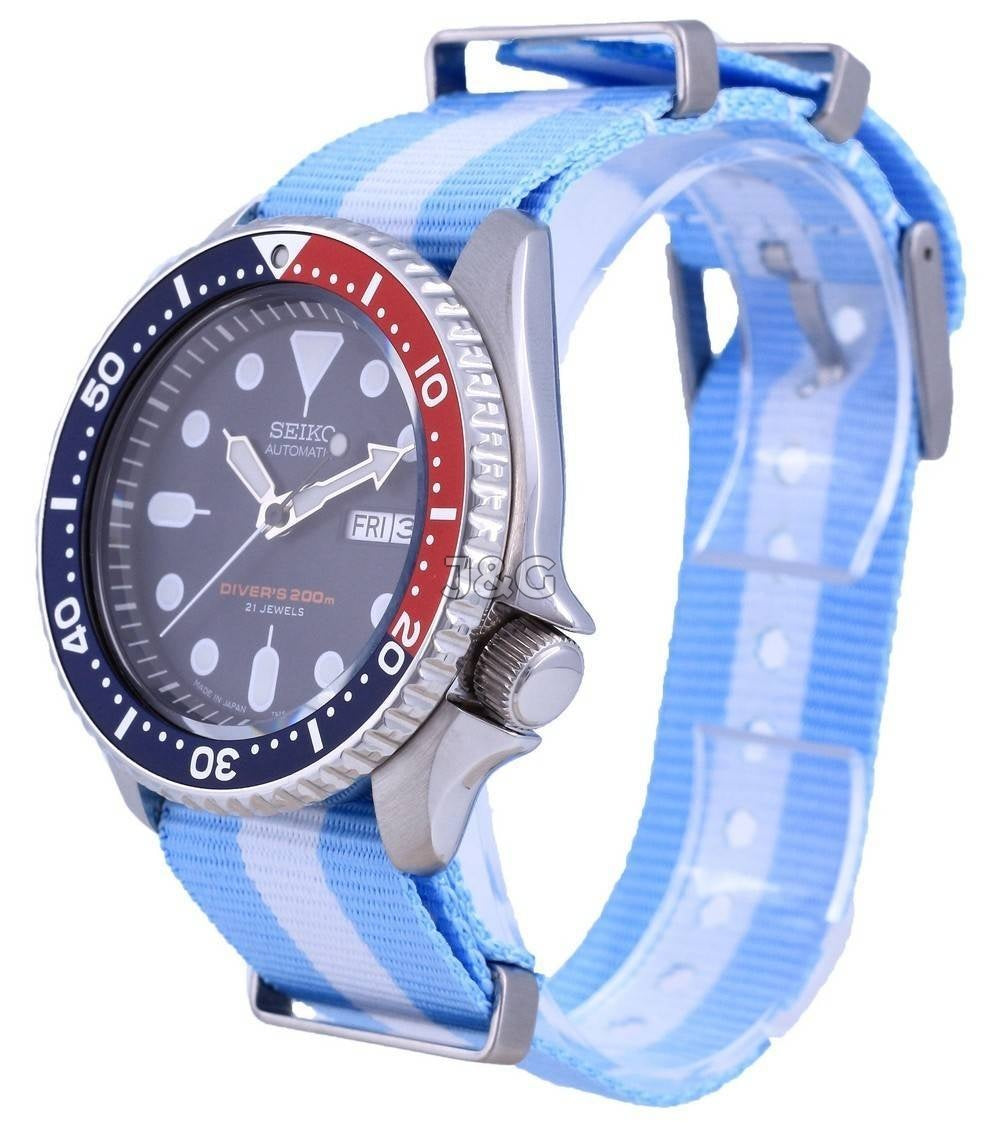 Seiko Automatic movement Blue Stainless steel Male SKX009J1-var-NATO24. A brand-new Seiko watch featuring a Blue dial and a Stainless steel strap. Front view. - view 3