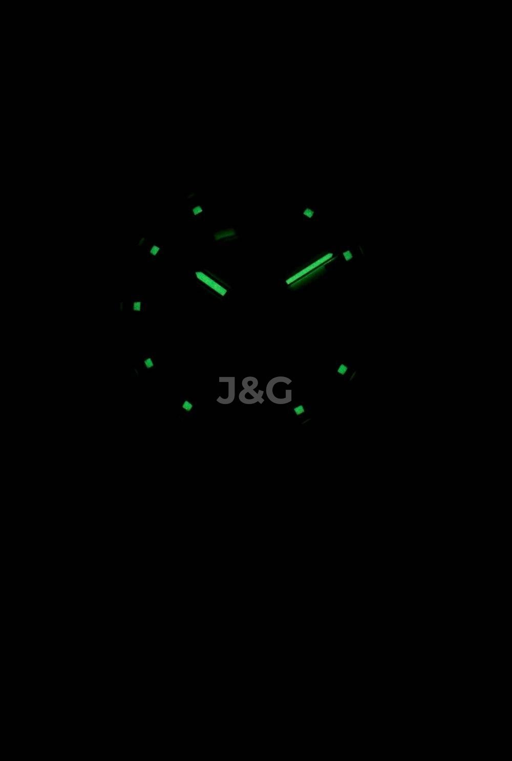 Seiko Automatic movement Blue Stainless steel Male SNK385K1. A brand-new Seiko watch featuring a Blue dial and a Stainless steel strap. Angled view. - view 2