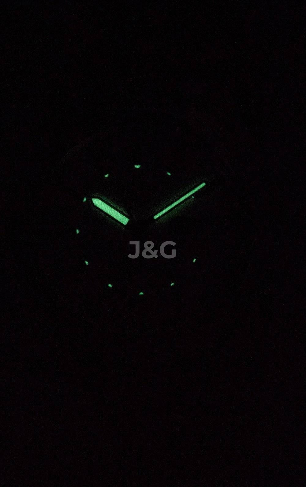 Seiko Automatic movement Blue Stainless steel Male SNKE49J1. A brand-new Seiko watch featuring a Blue dial and a Stainless steel strap. Angled view. - view 2