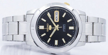 Seiko Automatic movement Blue Stainless steel Male SNKK17K1. A brand-new Seiko watch featuring a Blue dial and a Stainless steel strap. Angled view. - view 5