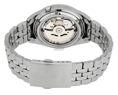 Seiko Automatic movement Blue Stainless steel Male SNKL23J1. A brand-new Seiko watch featuring a Blue dial and a Stainless steel strap. Side view. - view 3