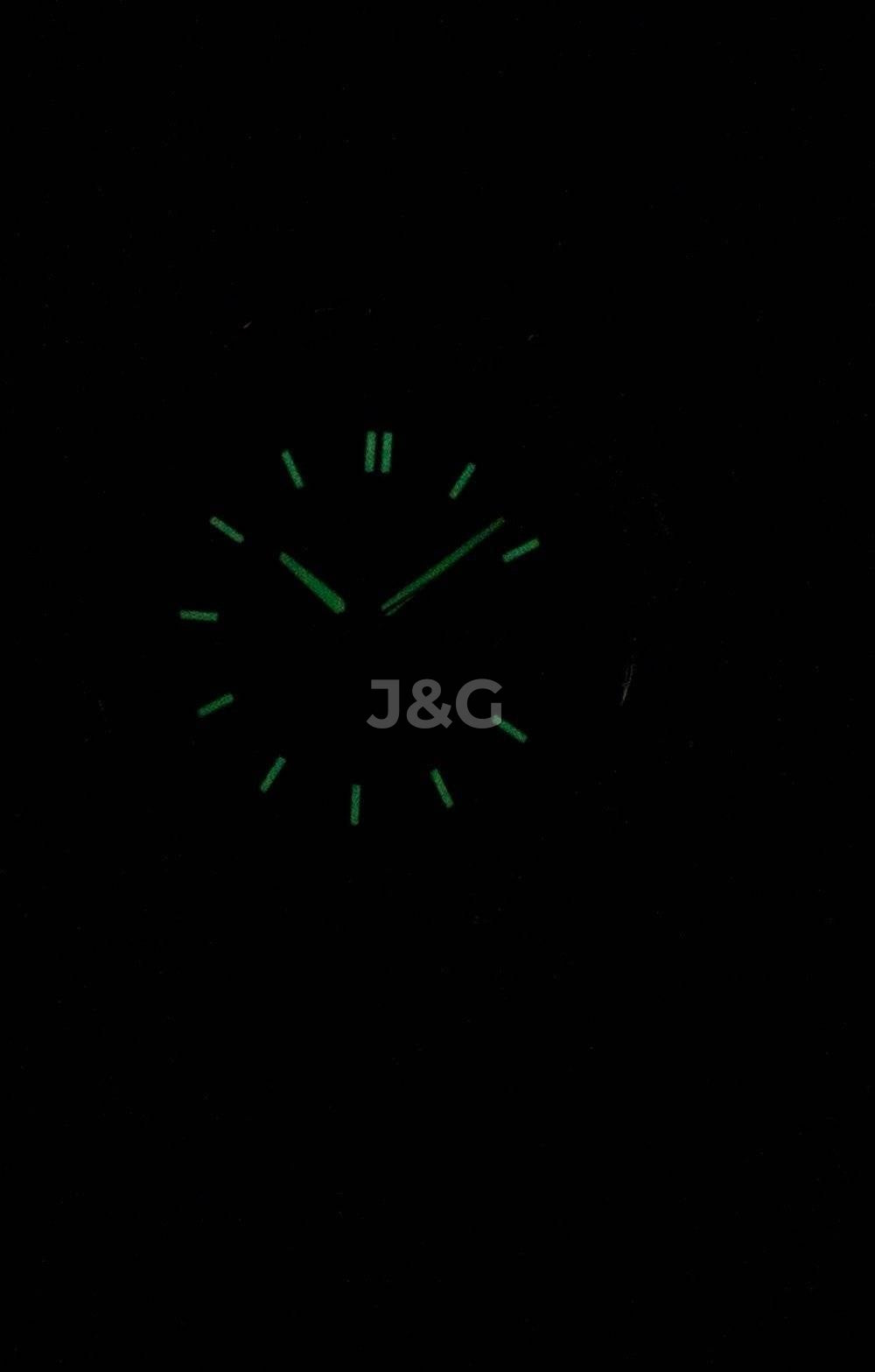 Seiko Automatic movement Blue Stainless steel Male SNKN55J1. A brand-new Seiko watch featuring a Blue dial and a Stainless steel strap. Angled view. - view 2