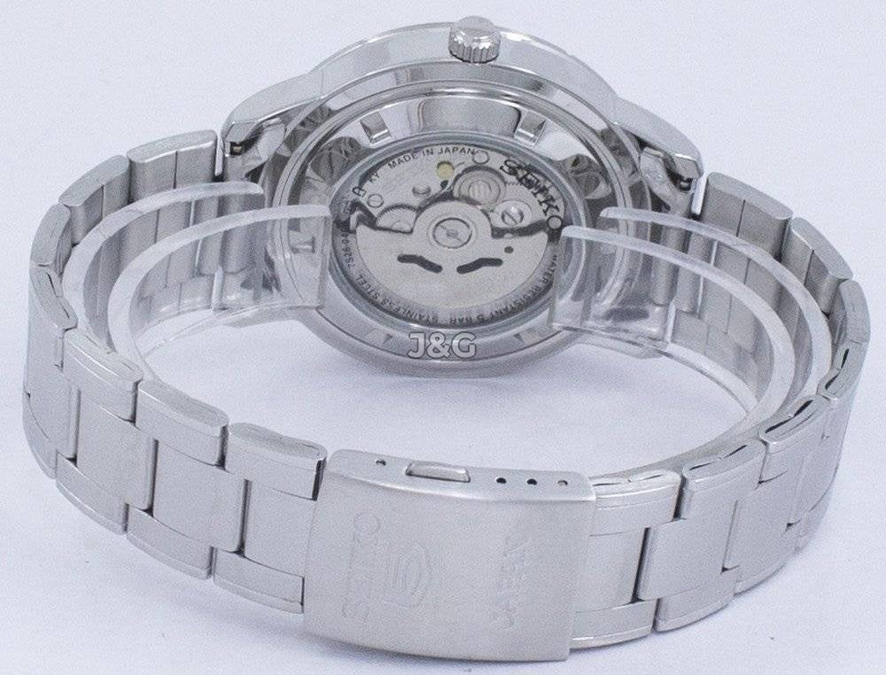 Seiko Automatic movement Blue Stainless steel Male SNKN55J1. A brand-new Seiko watch featuring a Blue dial and a Stainless steel strap. Angled view. - view 4