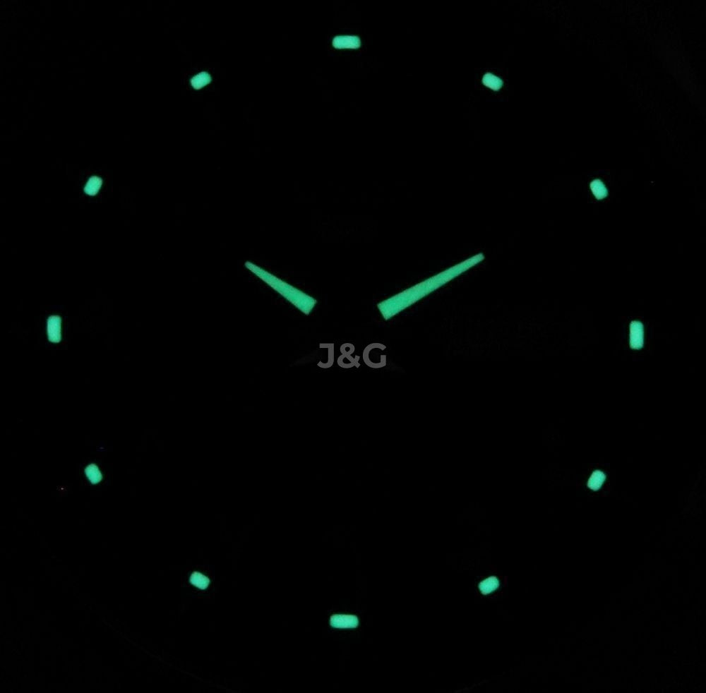 Seiko Automatic movement Blue Stainless steel Male SNKP21J1. A brand-new Seiko watch featuring a Blue dial and a Stainless steel strap. Side view. - view 2