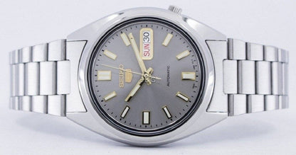 Seiko Automatic movement Blue Stainless steel Male SNXS75K1. A brand-new Seiko watch featuring a Blue dial and a Stainless steel strap. Side view. - view 5