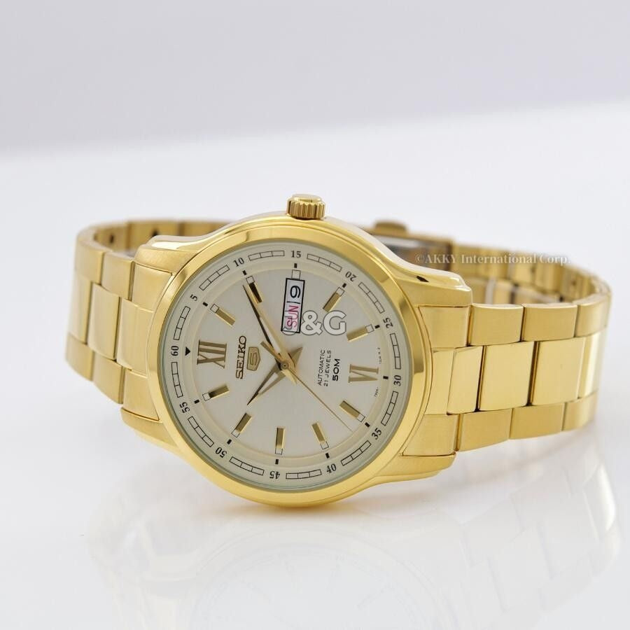Seiko Automatic movement Gold Tone Stainless steel Male SNKP20K1. A brand-new Seiko watch featuring a Gold Tone dial and a Stainless steel strap. Front view. - view 3