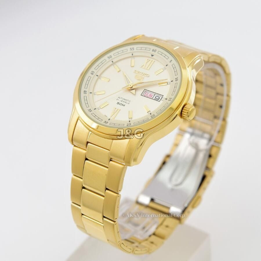 Seiko Automatic movement Gold Tone Stainless steel Male SNKP20K1. A brand-new Seiko watch featuring a Gold Tone dial and a Stainless steel strap. Front view. - view 4