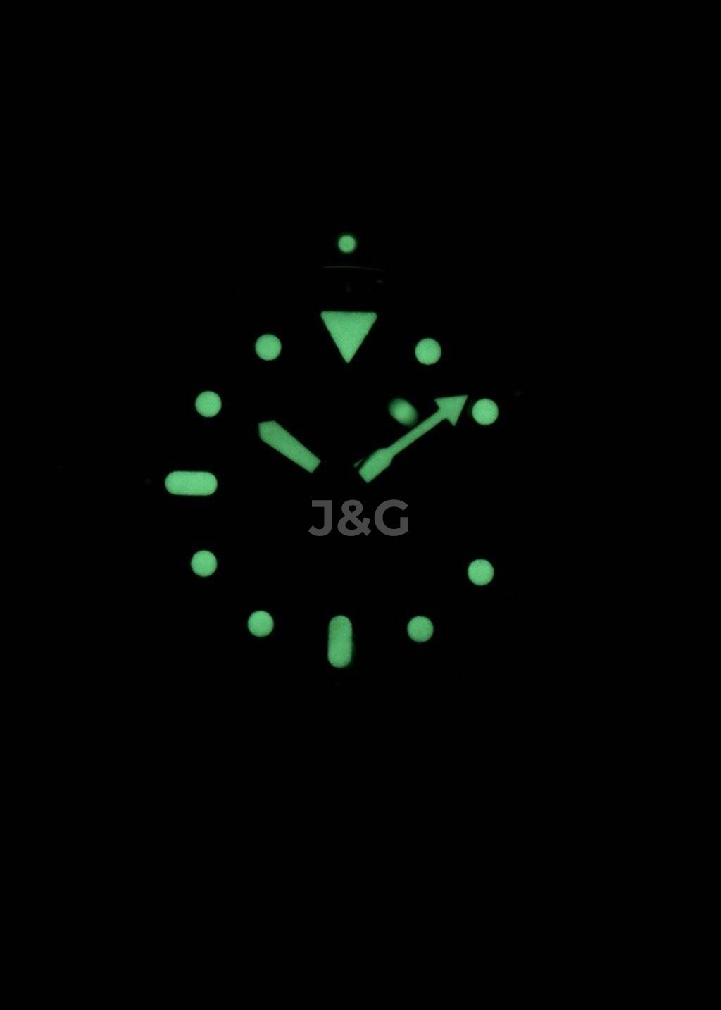 Seiko Automatic movement White Leather Male SKX009K1-var-LS8. A brand-new Seiko watch featuring a White dial and a Leather strap. Side view. - view 2